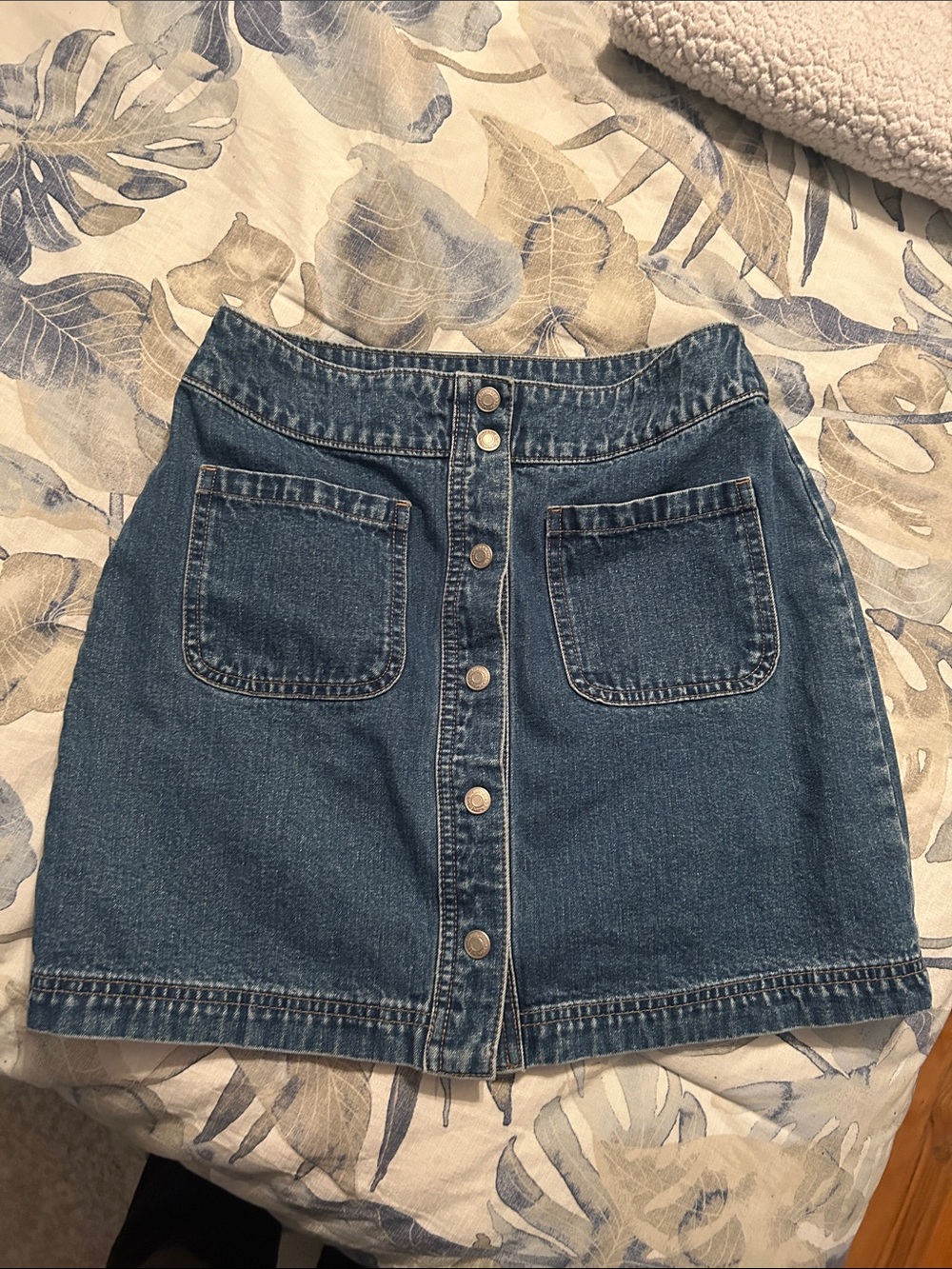 MOVING SALE GAP Button-Front Denim Mini Skirt - Blue